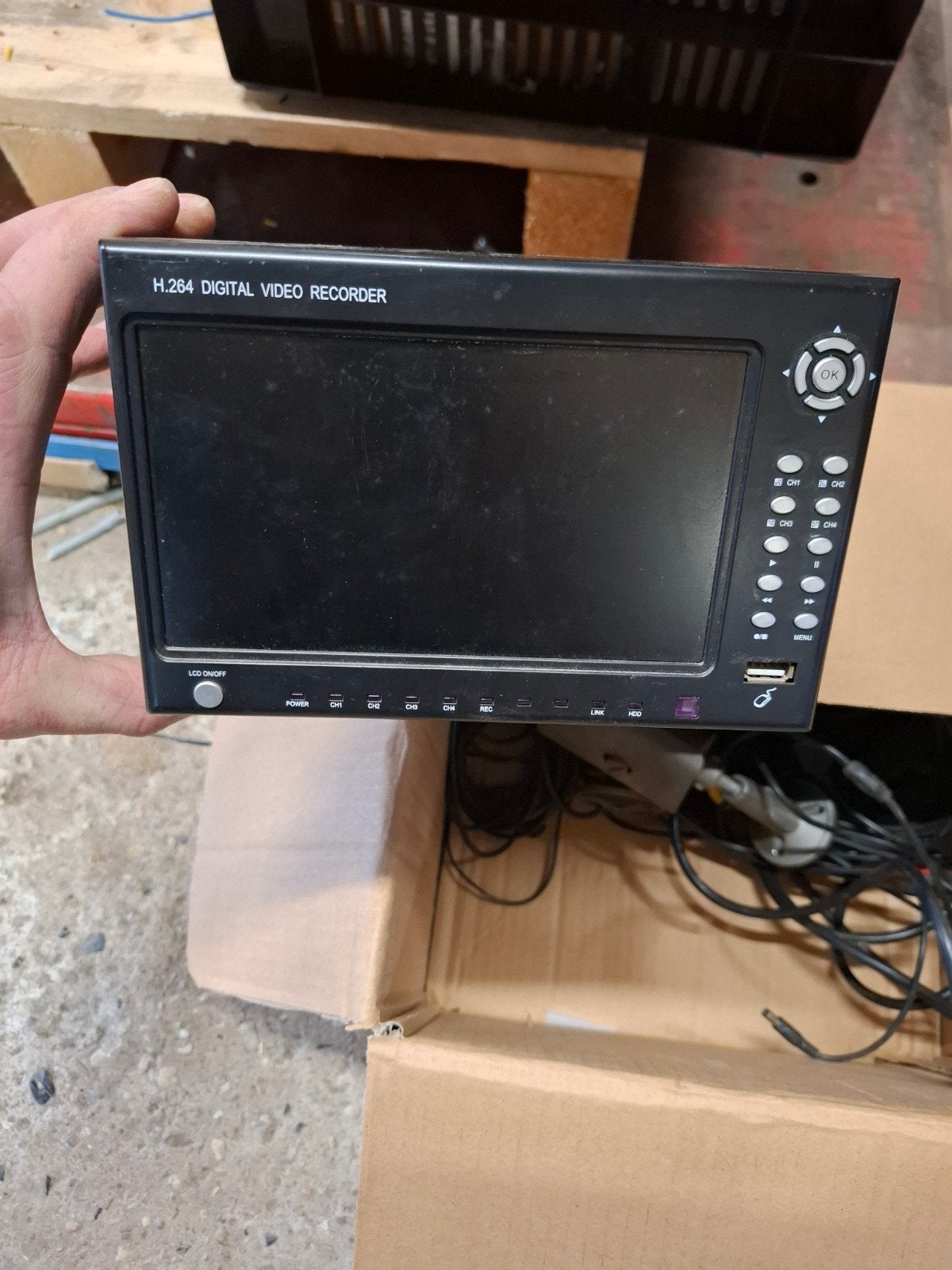 Compleet camerasysteem met DVR en buitencamera, Ophalen of Verzenden, Gebruikt, Buitencamera