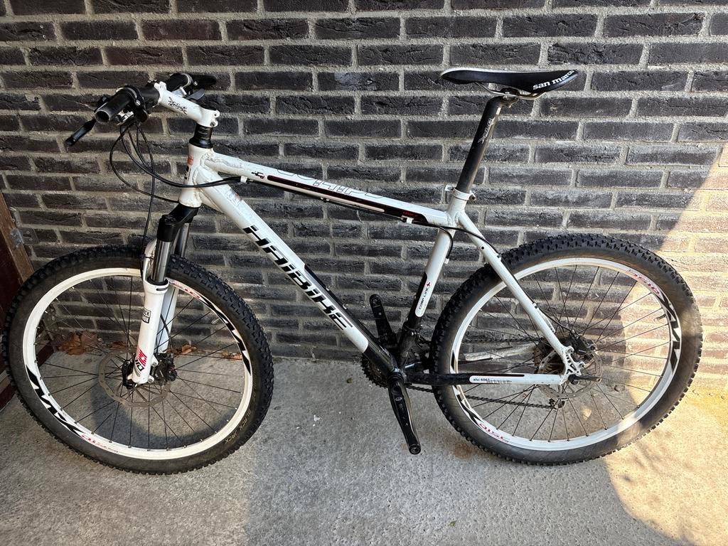 Haibike MTB XT - Wit, Schijfremmen, RockShox Vering, Hardtail, Heren, Zo goed als nieuw, 53 tot 57 cm