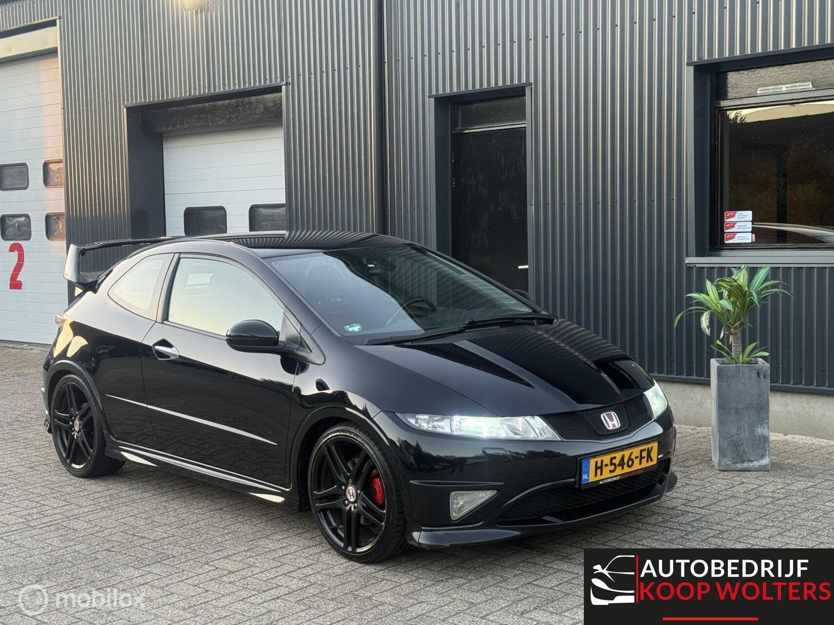 Honda Civic 2.0 Type R 200PK *KANON*, Auto's, Voorwielaandrijving, 1998 cc, Gebruikt, Zwart
