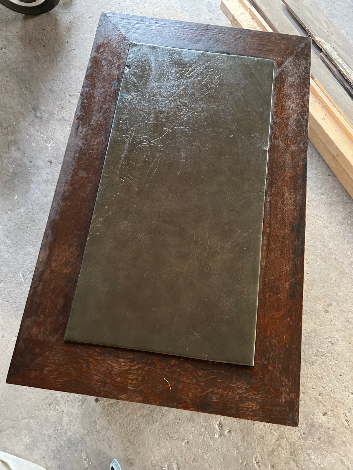 Pander salontafel met leren blad, Ophalen