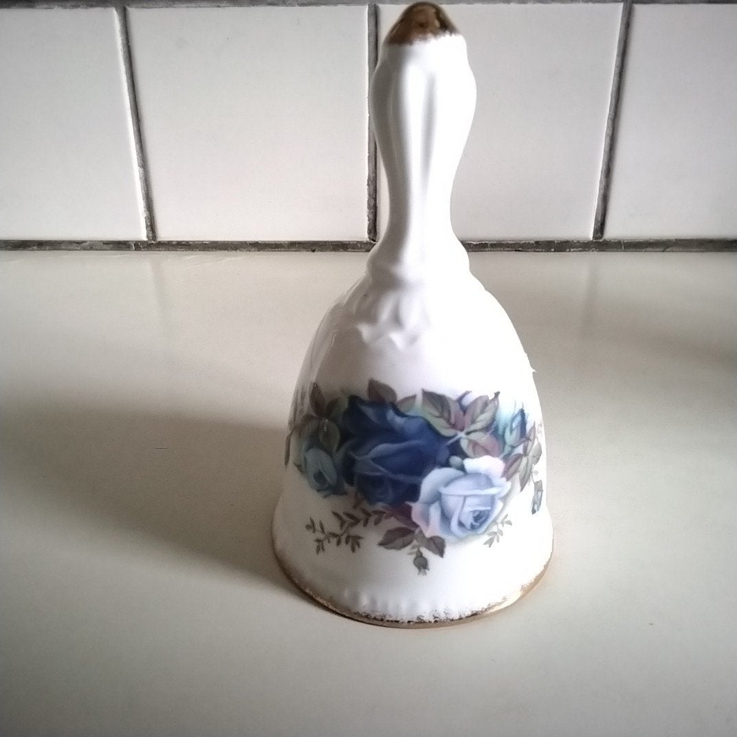 royal albert moonlight rose  tafelbel, Ophalen of Verzenden, Zo goed als nieuw, Porselein, Overige stijlen