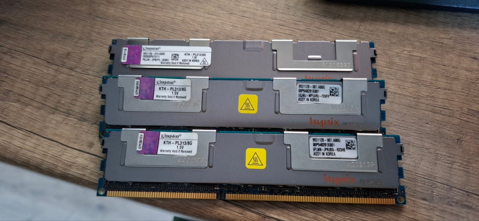 3x Kingston/Hynix 8GB DDR3 ECC Registered Servergeheugen, Gebruikt, Server, 8 GB, DDR3