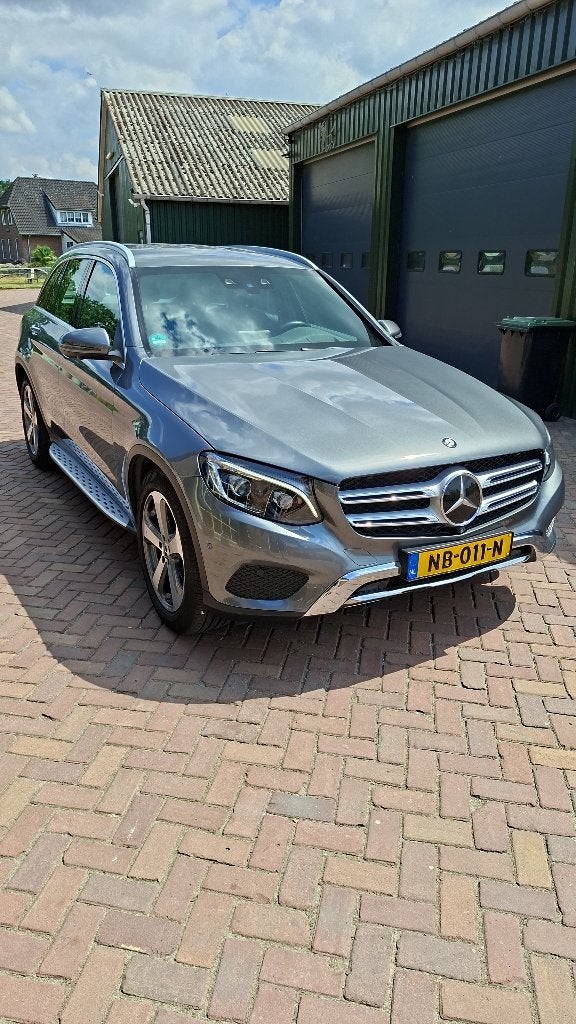 Mercedes-Benz GLC 250 d 204pk 4MATIC 9G-TRONIC 2017 AMG-LINE, Automaat, Dealer onderhouden, Parkeerassistent, 2500 kg