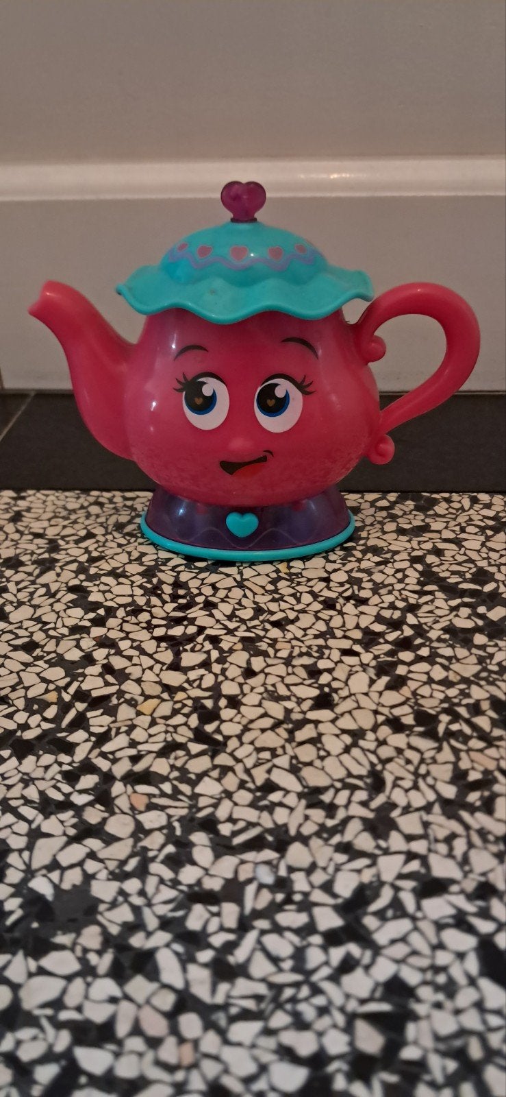 Leuke roze theepot met licht en geluid, Ophalen, Gebruikt, Meisje