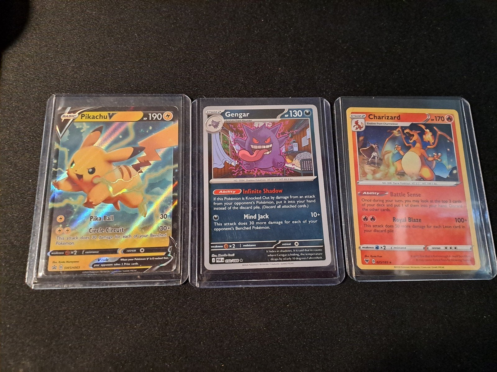 Pokémon Kaarten: Pikachu V, Gengar Holo, Charizard Holo, Verzenden, Zo goed als nieuw, Meerdere kaarten, Foil