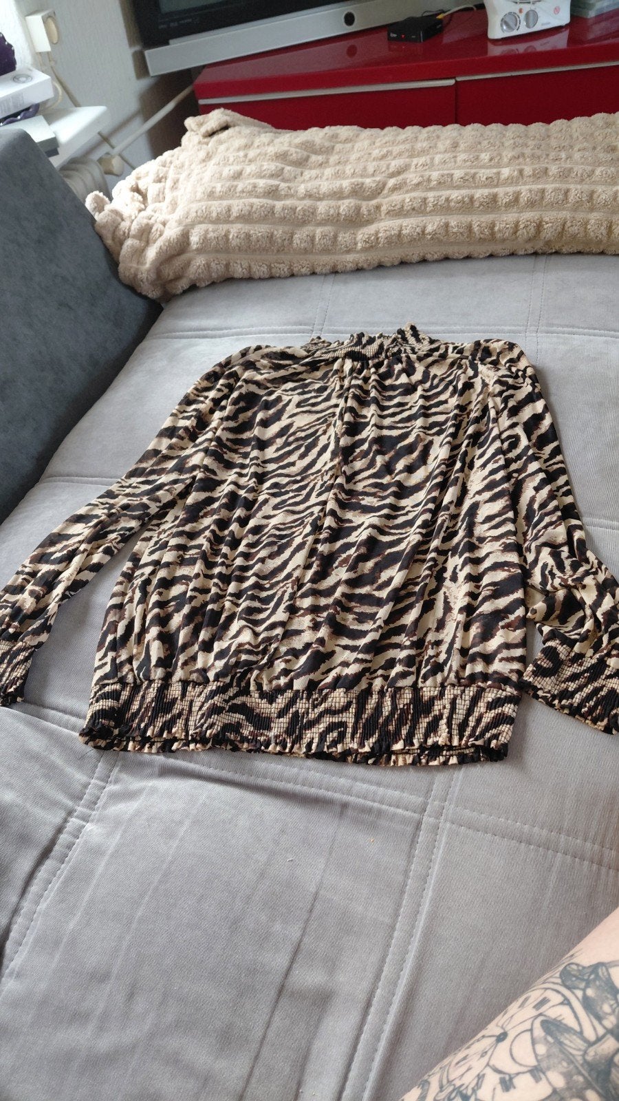 Voyelles top (M), Kleding | Dames, Blouses en Tunieken, Ophalen of Verzenden, Zo goed als nieuw, Maat 38/40 (M), Overige kleuren