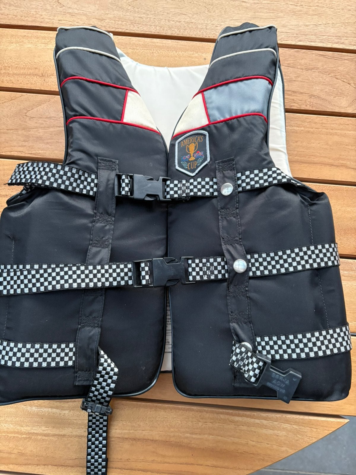2x Zwemvest - America's Cup - Maat Adult Small / medium, Watersport en Boten, Ophalen, Zo goed als nieuw, Dame of Heer, Reddingsvest of Zwemvest