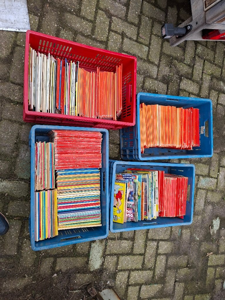 circa 500 stuks allerlei stripboeken, Ophalen, Zo goed als nieuw