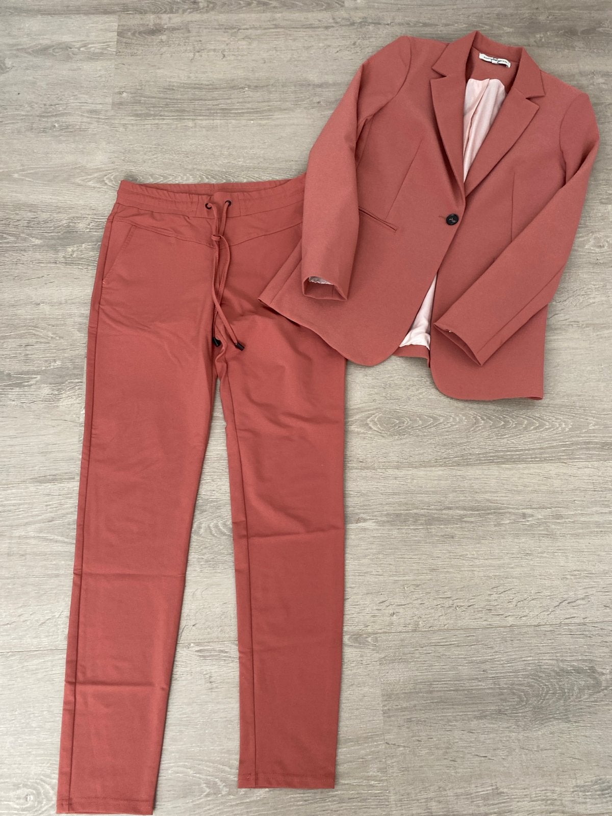 Andcowoman pak blazer en broek maat XS 1 keer gedragen, Ophalen of Verzenden, Zo goed als nieuw, Maat 34 (XS) of kleiner, Lang