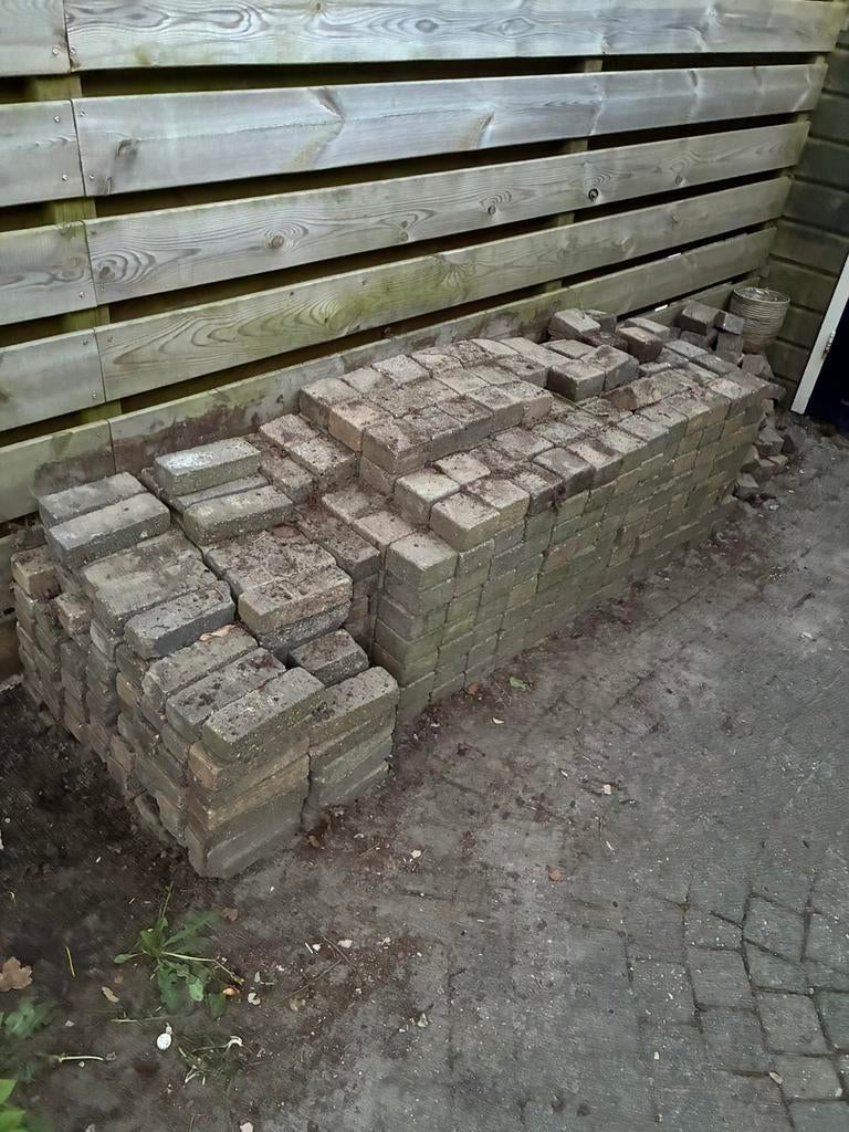 Gratis af te halen: tegels/klinkers, Tuin en Terras, Tegels en Klinkers, Ophalen, Gebruikt, 5 tot 10 m², Beton
