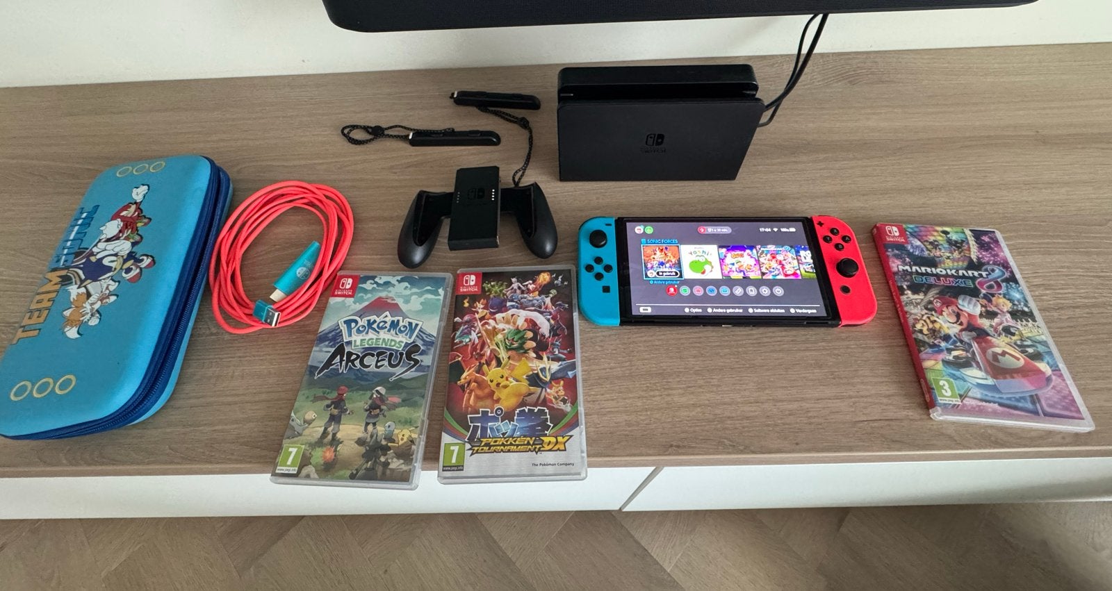Nintendo Switch Oled met 3 games, Met games, Met 2 controllers, Ophalen of Verzenden, Zo goed als nieuw