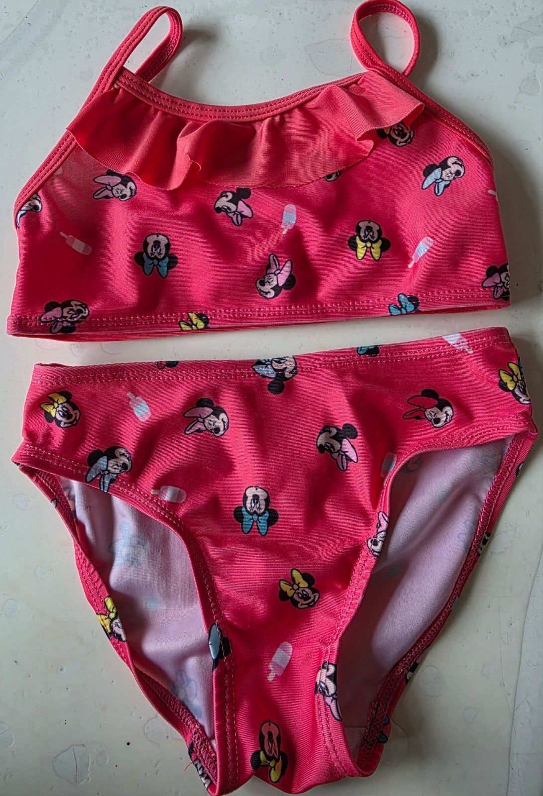 Minnie Mouse bikini maat 92/98, Kinderen en Baby's, Kinderkleding | Kinder-zwemkleding, Gebruikt, Bikiniset, Meisje, Ophalen of Verzenden