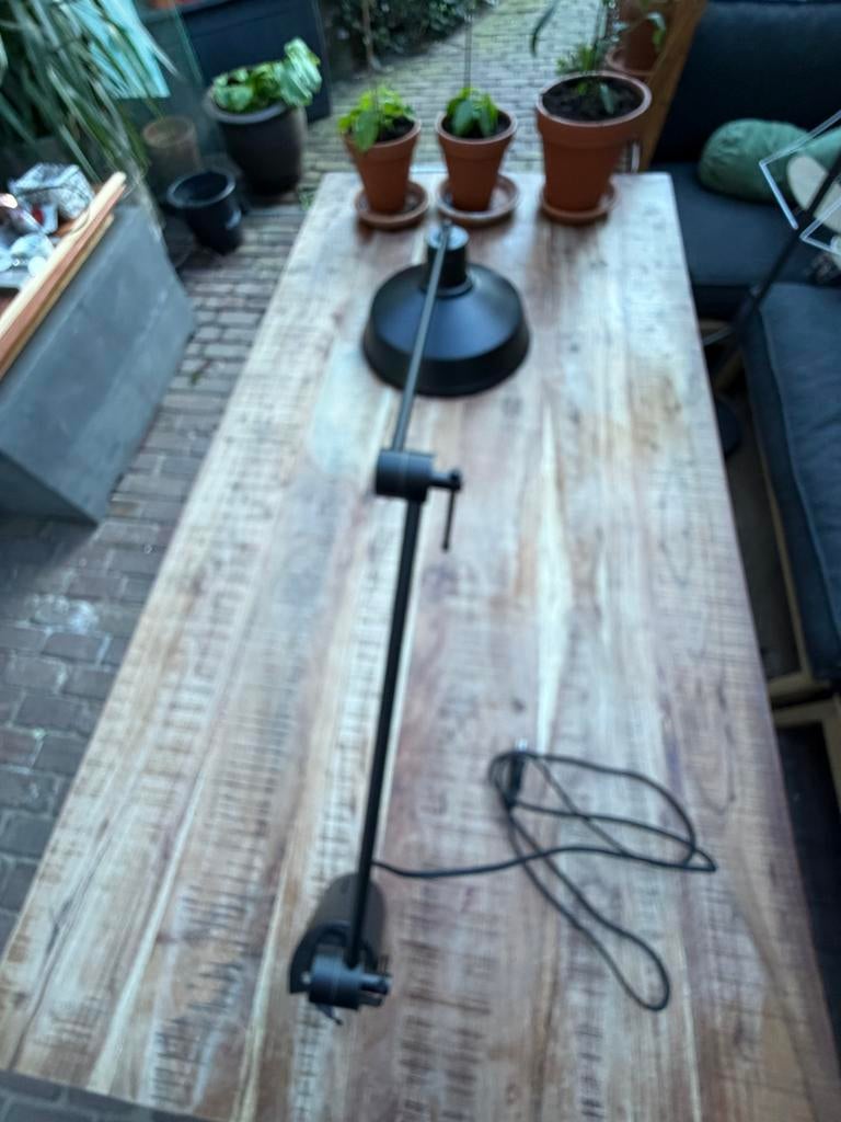 Zwarte verstelbare wandlamp, Huis en Inrichting, Lampen | Wandlampen, Ophalen of Verzenden, Zo goed als nieuw, Metaal