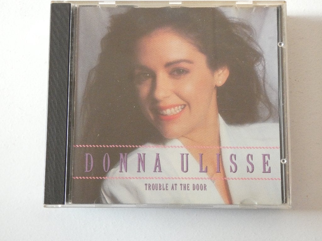 Donna Ulisse – Trouble At The Door, Verzenden, Gebruikt