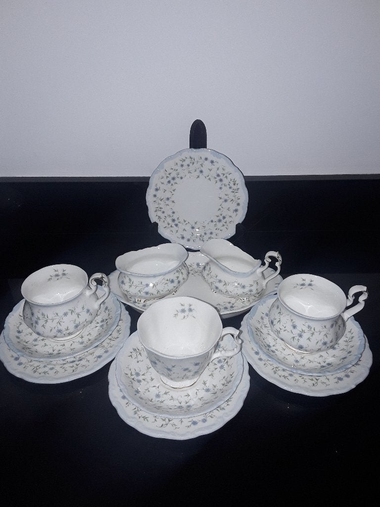 Royal albert Caroline, Verzenden