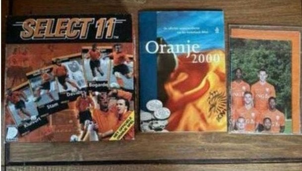 Oranje Nederlands Elftal pakket 1994 2000, Ophalen of Verzenden, Zo goed als nieuw
