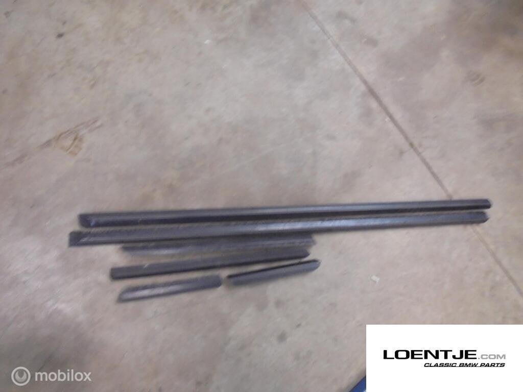 complete stootlijsten set e30 2 deurs coupe shadowline, Gebruikt, Ophalen of Verzenden, BMW, BMW