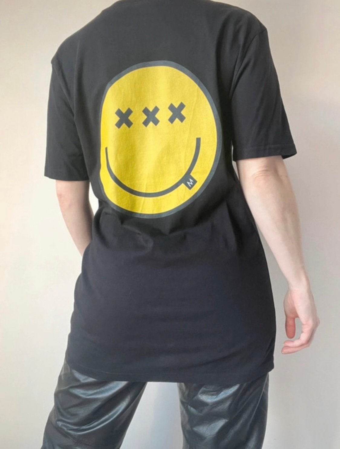 Mary Go Wild shirt, L. Collectors item smiley acid rave, Maat 52/54 (L), Verzenden, Mary Go Wild, Zwart