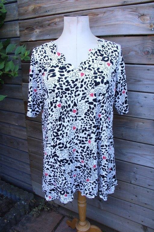 Tuniek creme/ zwart/ rood Ophilia mt 3(46) A-lijn Vaste prij, Kleding | Dames, Wit, Maat 46/48 (XL) of groter, Ophalen of Verzenden
