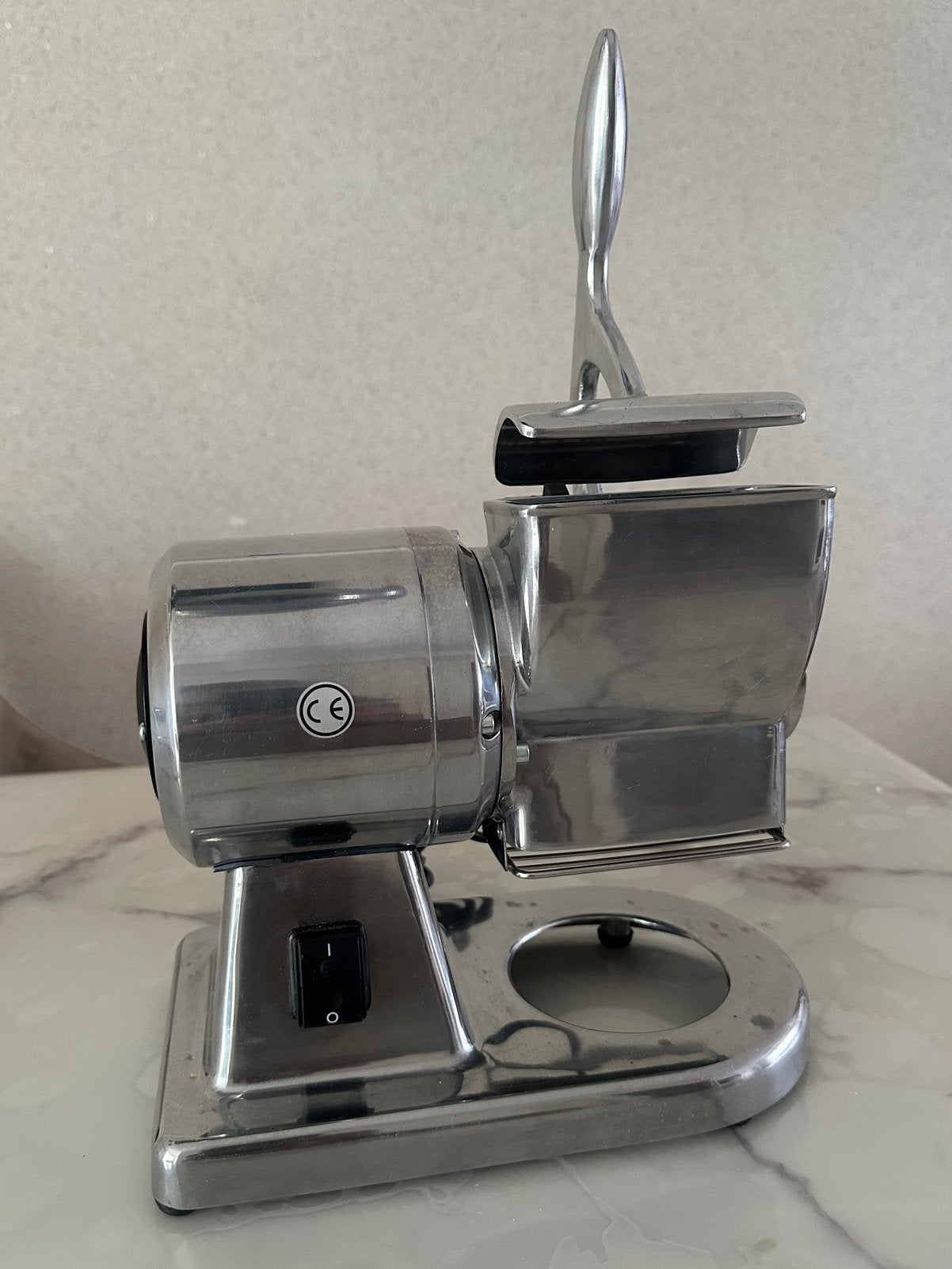 Hendi Kaas rasp machine, 4 liter of meer, Ophalen of Verzenden, 3 snelheden of meer