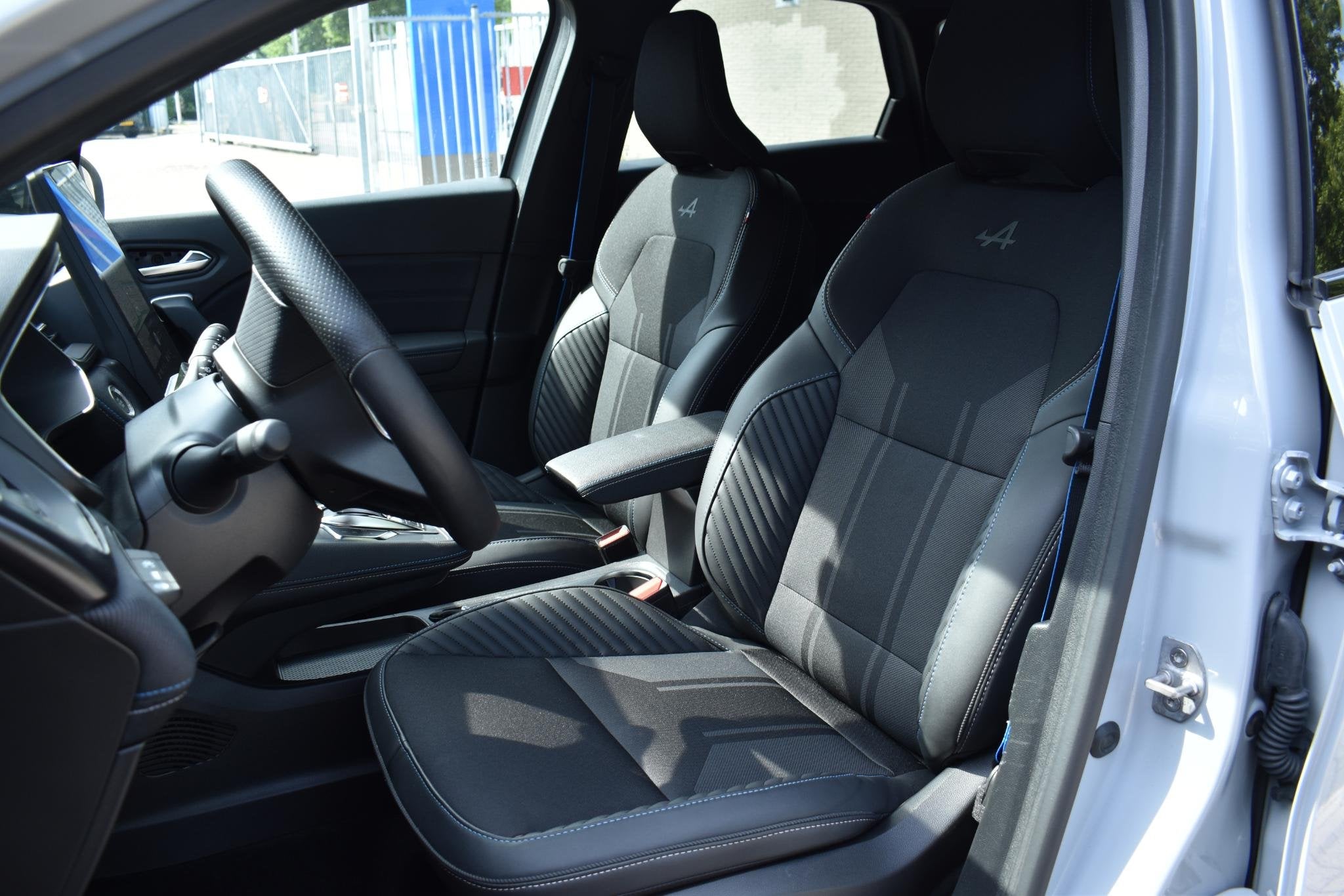 Renault Symbioz E-Tech full hybrid 145 esprit Alpine | AUTOM, Auto's, 745 kg, Gebruikt, Bedrijf, Hybride Elektrisch/Benzine