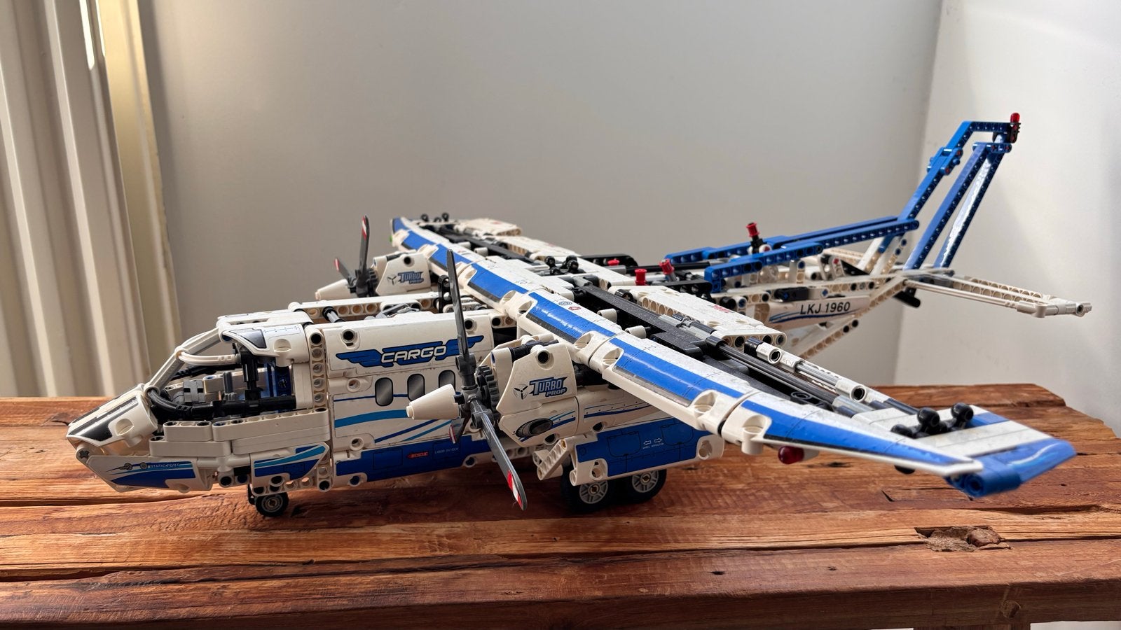 Lego Technic 42025 Vrachtvliegtuig - Zonder doos/boekje