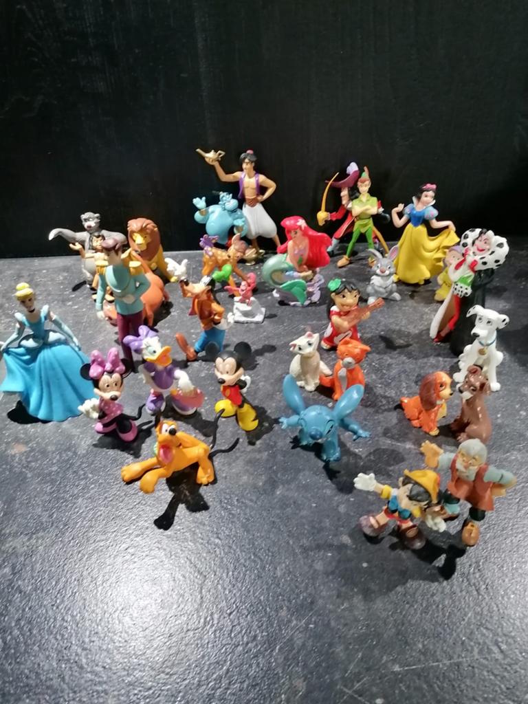 Grote collectie Disney poppetjes - Diverse figuren, Ophalen, Assepoester of Belle, Gebruikt, Beeldje of Figuurtje