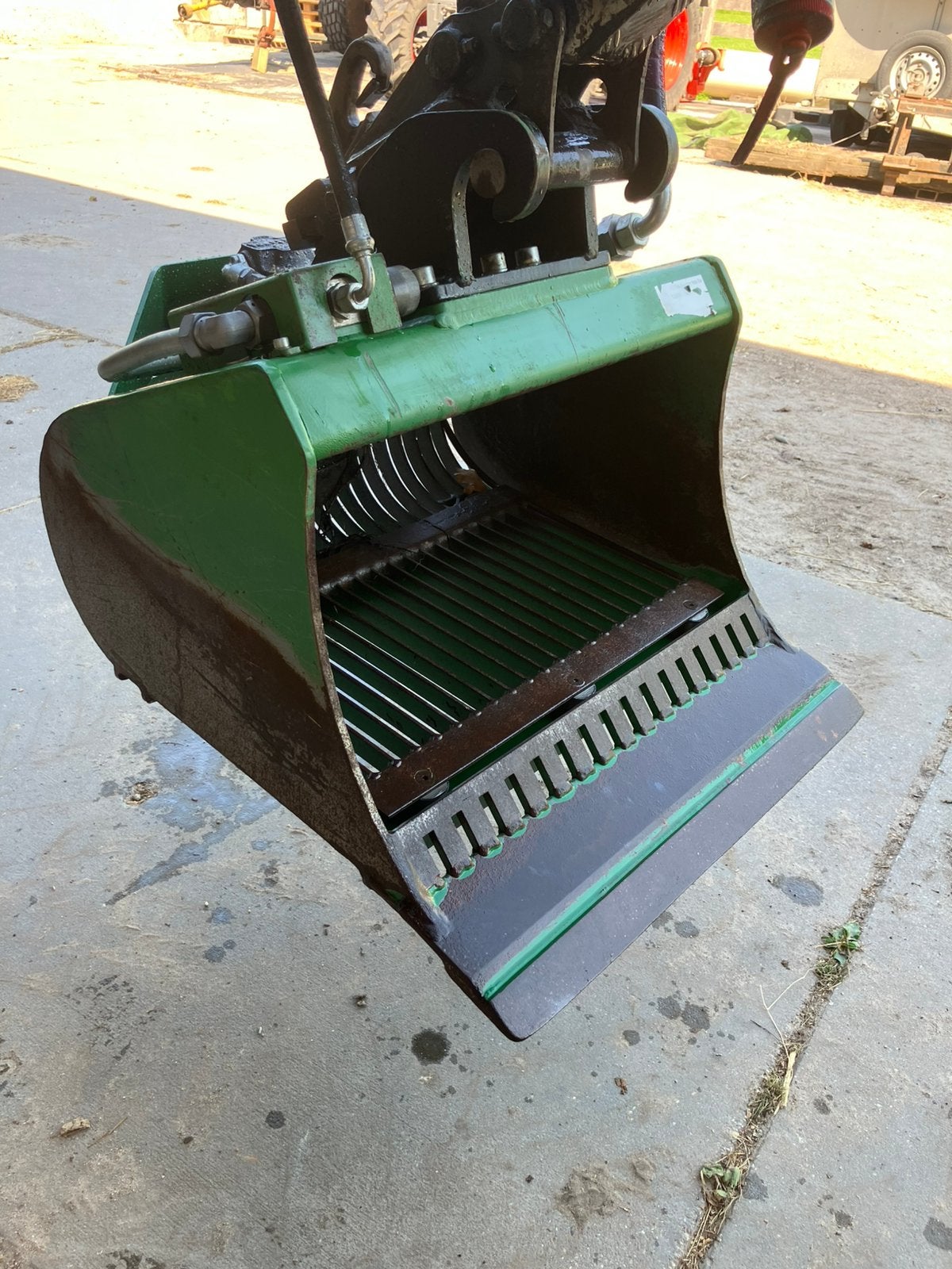 CW05 schudbak. Zeefbak. Cormidi C60, Ophalen, Graafmachine