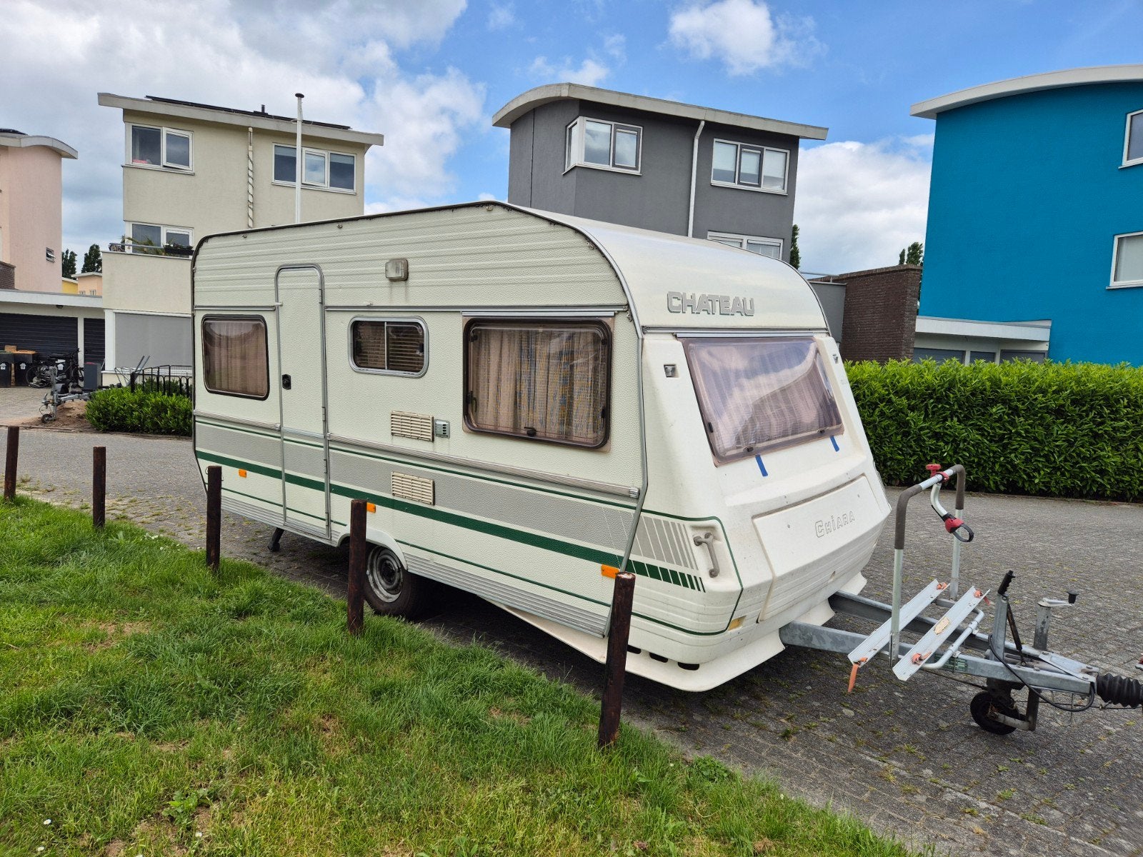 Chateau Chiara 430 - 4 persoons caravan met voortent, Chateau, Particulier, Radio, Tot en met 4
