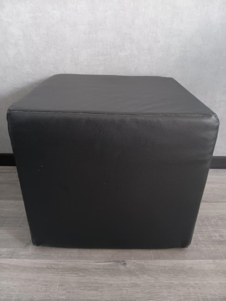 Zwarte poef, Ophalen, Rond, Minder dan 50 cm, Minder dan 50 cm