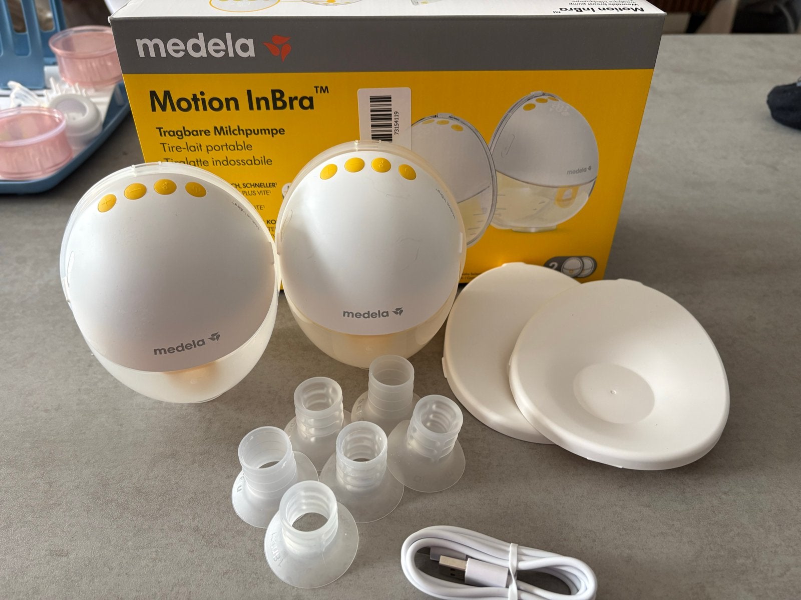 Medela Motion InBra Draagbare Dubbele Borstkolf, Ophalen of Verzenden, Zo goed als nieuw