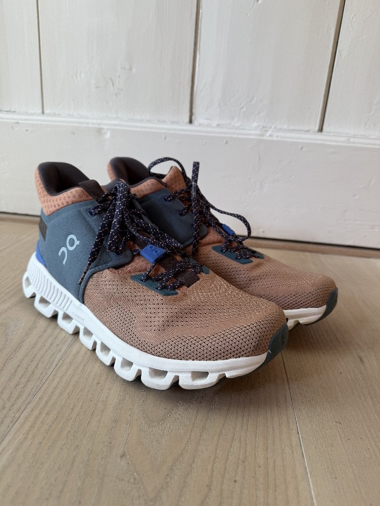 On Running Cloud Hi Edge maat EUR 40,5 / US 9 / UK 7, Kleding | Dames, Schoenen, Overige kleuren, On Running, Ophalen of Verzenden
