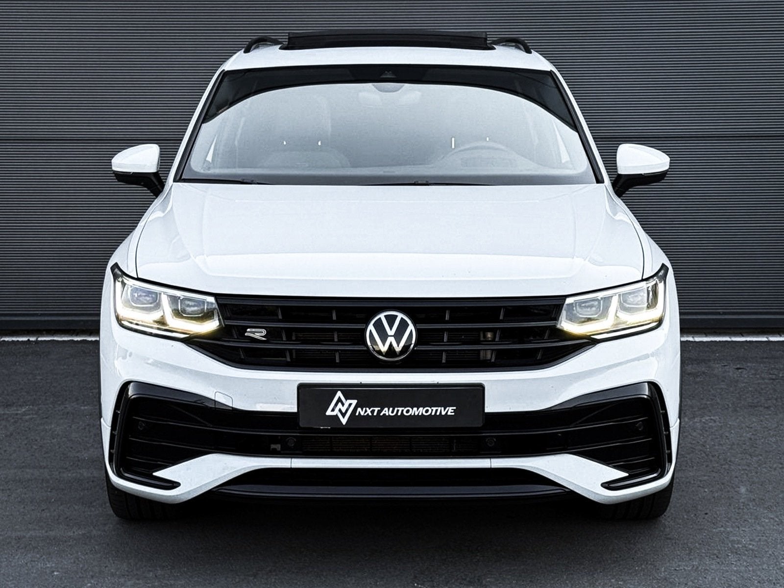 Volkswagen TIGUAN 1.4 TSI eHybrid 3X R-Line, 245PK, Pano, AC, Auto's, 1716 kg, Automatische klimaatregeling, 4 cilinders, Wit