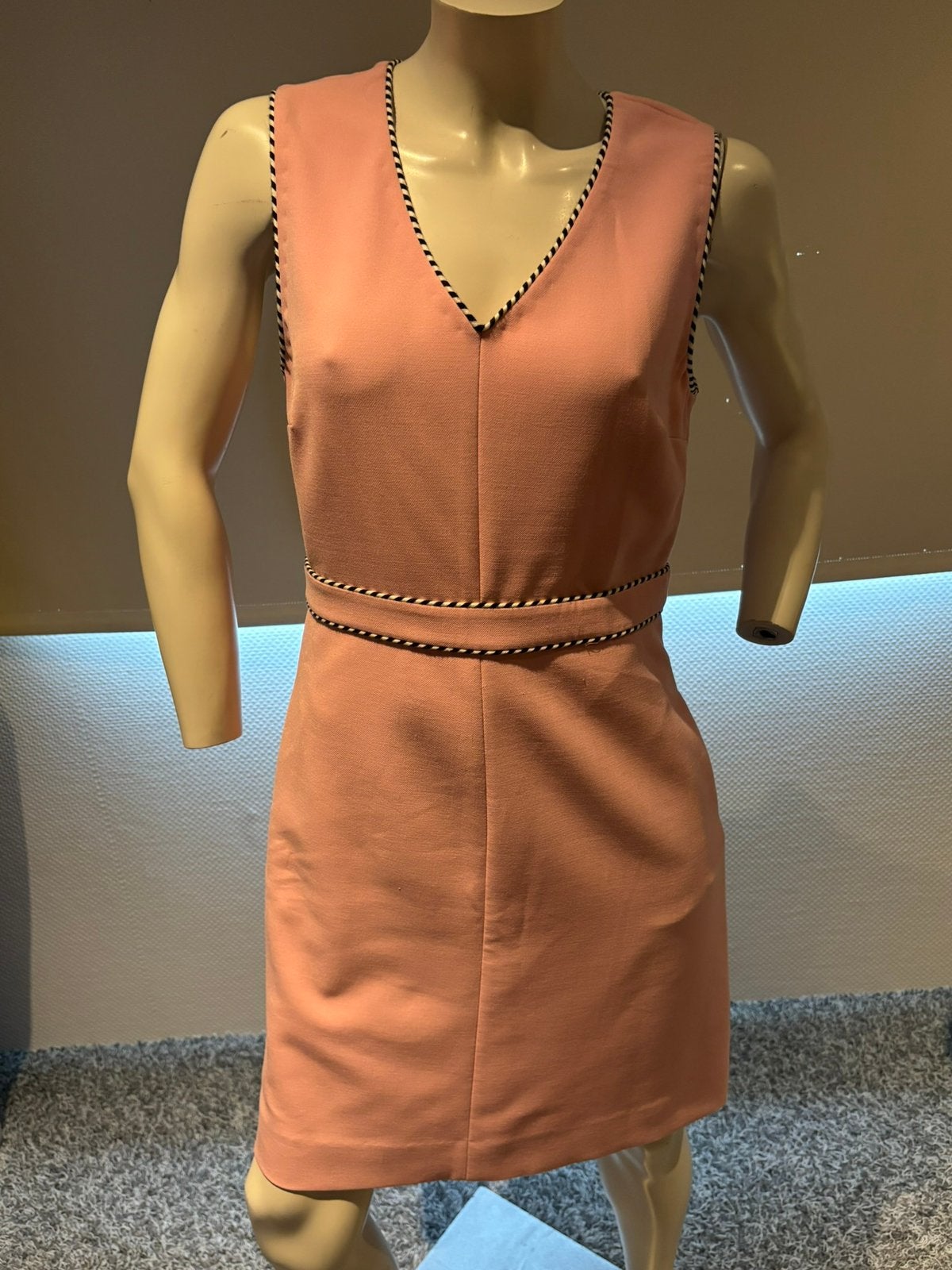Diane von furstenberg jurkje maat 6. Valt als s, Kleding | Dames, Maat 38/40 (M), Ophalen of Verzenden, Zo goed als nieuw, Roze