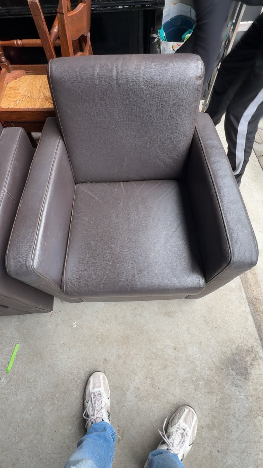 Twee comfortabele bruine leren fauteuils, Huis en Inrichting, Gebruikt, G, G, G