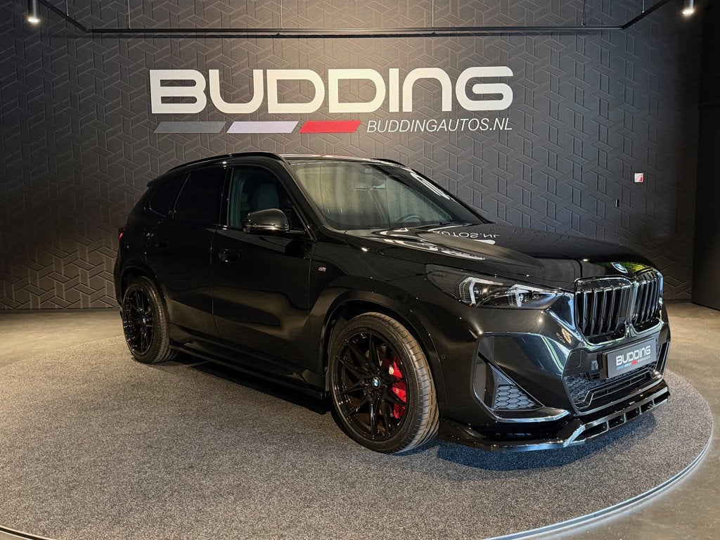 BMW X1 xDrive25e | M-sport | 20 inch | Head-up | Trekhaak, Stof, Gebruikt, Zwart, Zwart