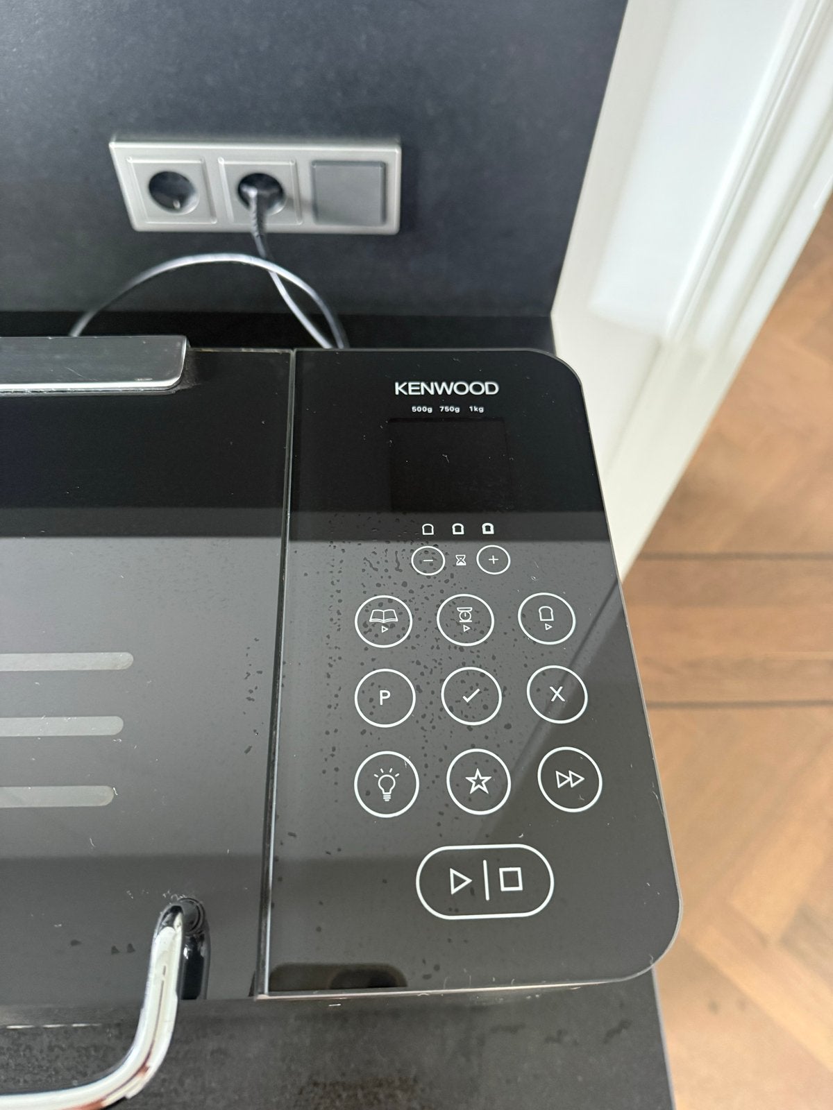 Kenwood Broodbakmachine - Zilver/Zwart - Zo goed als nieuw, Witgoed en Apparatuur, Broodbakmachines, 800 tot 1200 gram deeg, Zo goed als nieuw