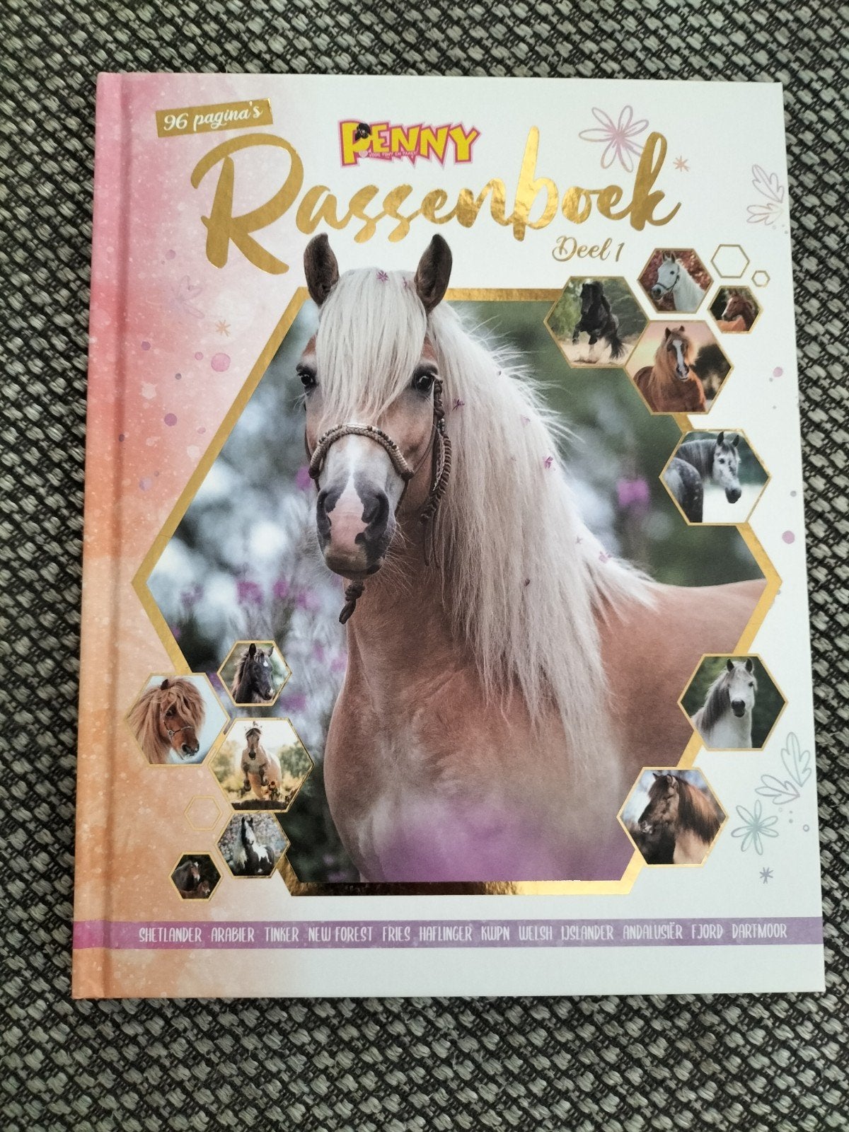 Penny Rassenboek, Boeken, Ophalen, Zo goed als nieuw, Paarden of Pony's