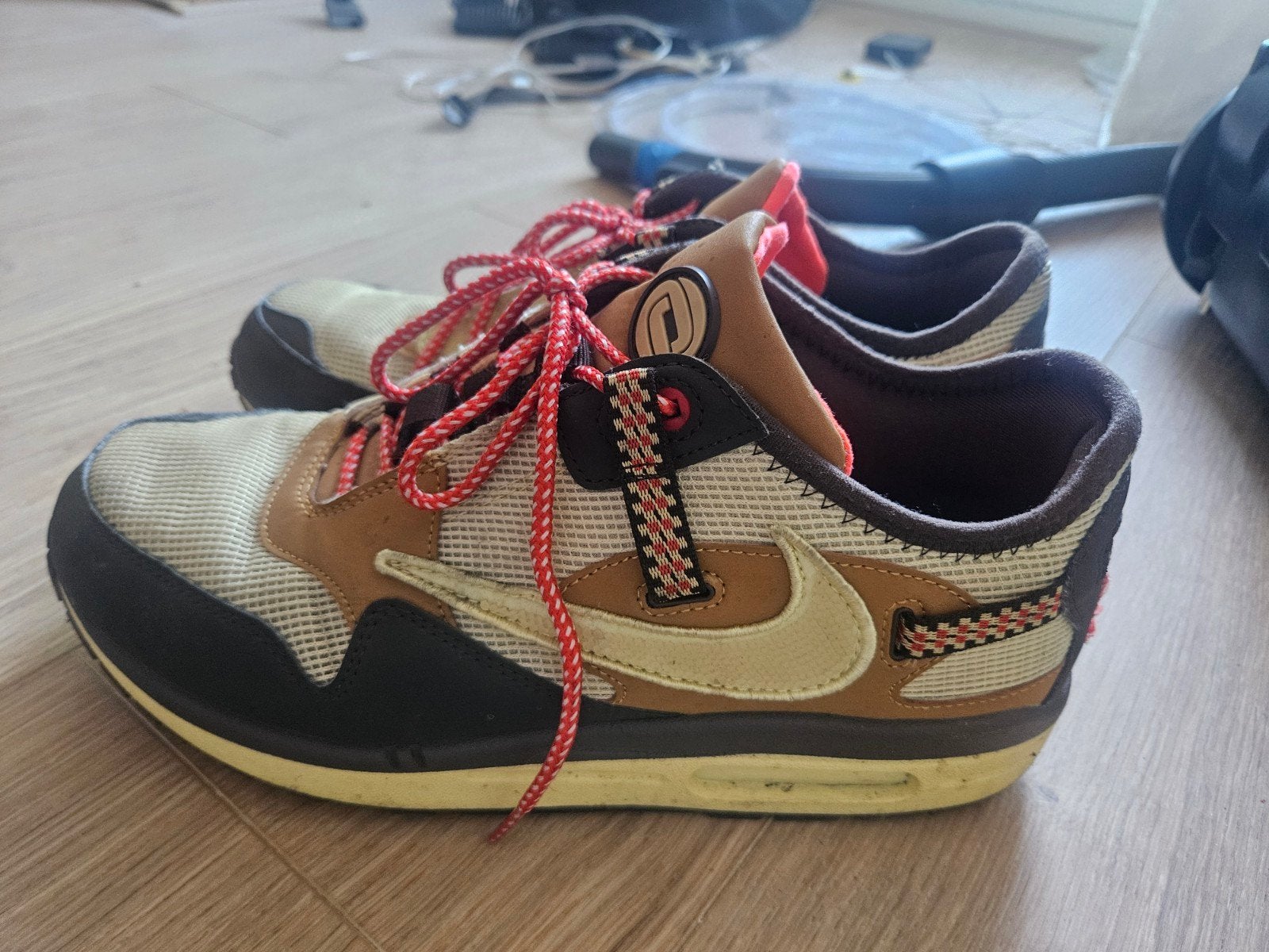 Nike Air Max 1 Travis Scott Cactus Jack Baroque Brown, Kleding | Heren, Schoenen, Bruin, Nike, Ophalen of Verzenden, Sneakers of Gympen