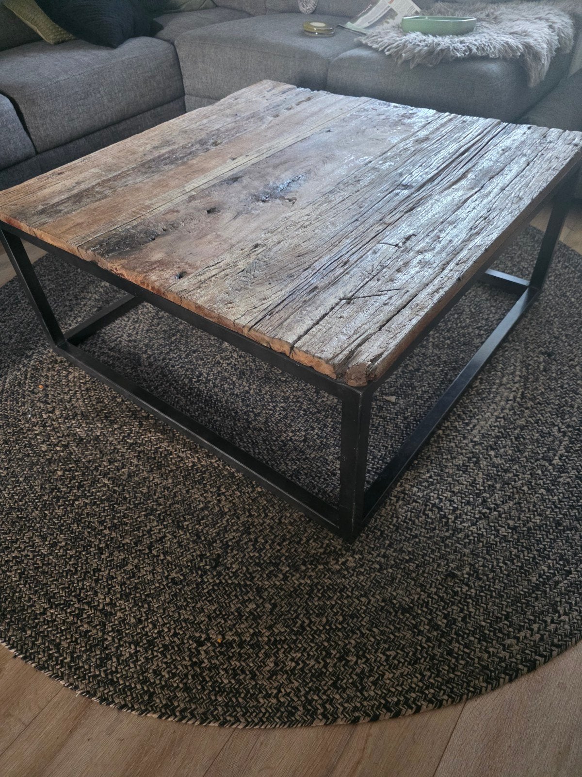 Industrieel robuuste tafel gerecycled wagon hout en metaal, 50 tot 100 cm, Vierkant, 50 tot 100 cm, Zo goed als nieuw
