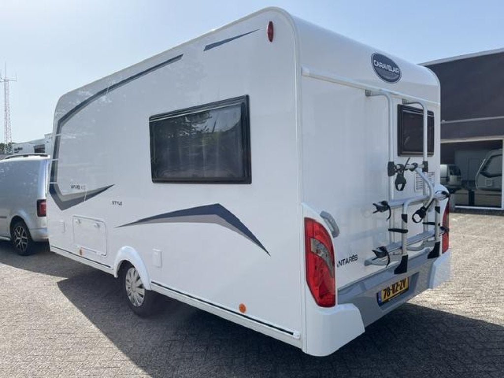 Caravelair Antares Style 410 2021 Nieuwstaat Incl. voortent, Overige typen, Bedrijf, Treinzit, 4 tot 5 meter