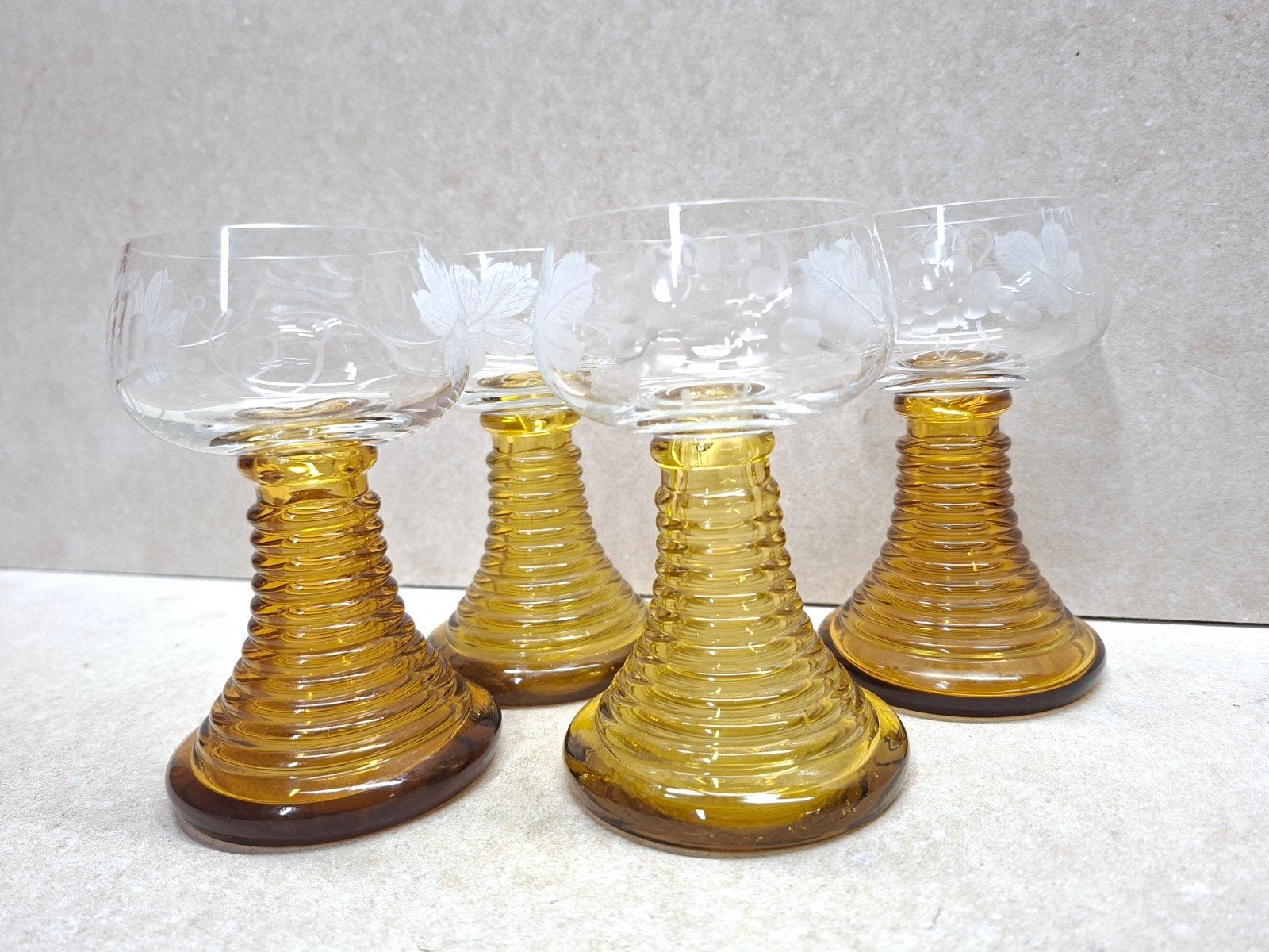Wijnglazen, Roemer amberkleurig, Ophalen of Verzenden