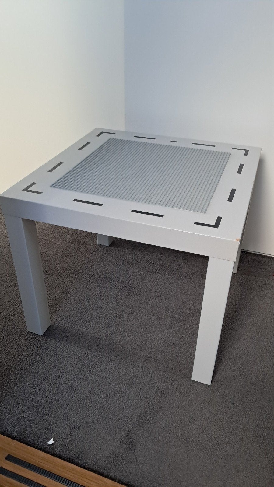 IKEA LACK bijzettafel met Lego-speelblad, Ophalen, Minder dan 45 cm, Gebruikt, Modern, Speels