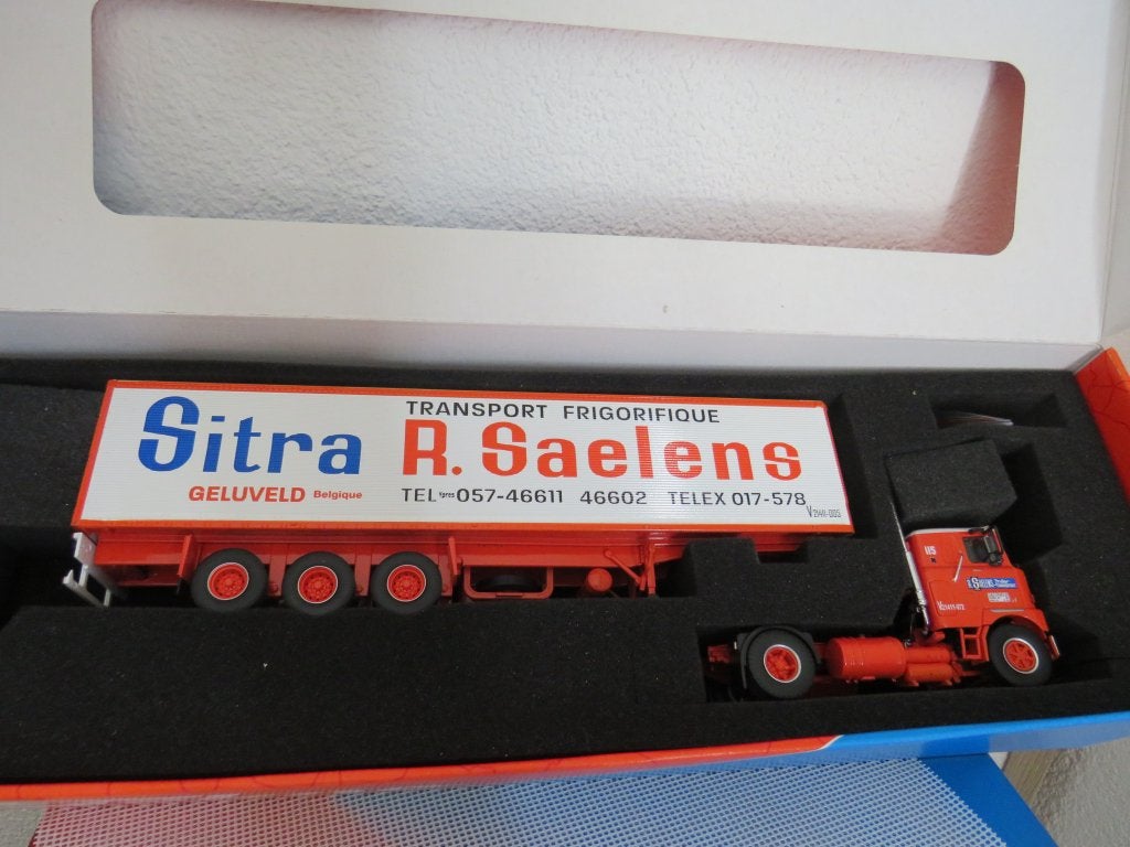 Mack F700 Sitra, Hobby en Vrije tijd, Modelauto's | 1:50, Ophalen of Verzenden, Nieuw, Bus of Vrachtwagen, Tekno