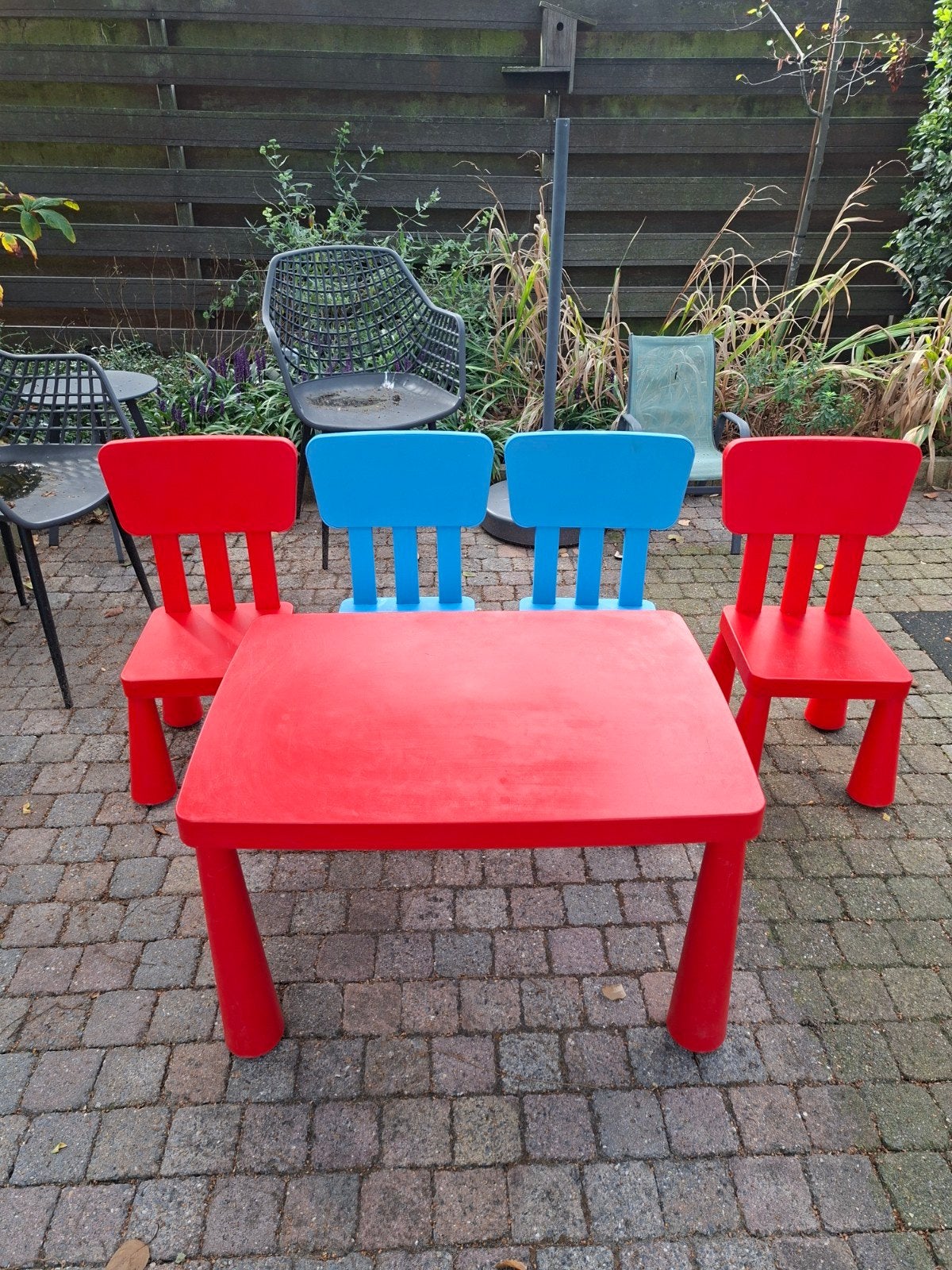 IKEA MAMMUT tafel met 4 stoelen, Ophalen, Gebruikt, Tafel(s) en Stoel(en)