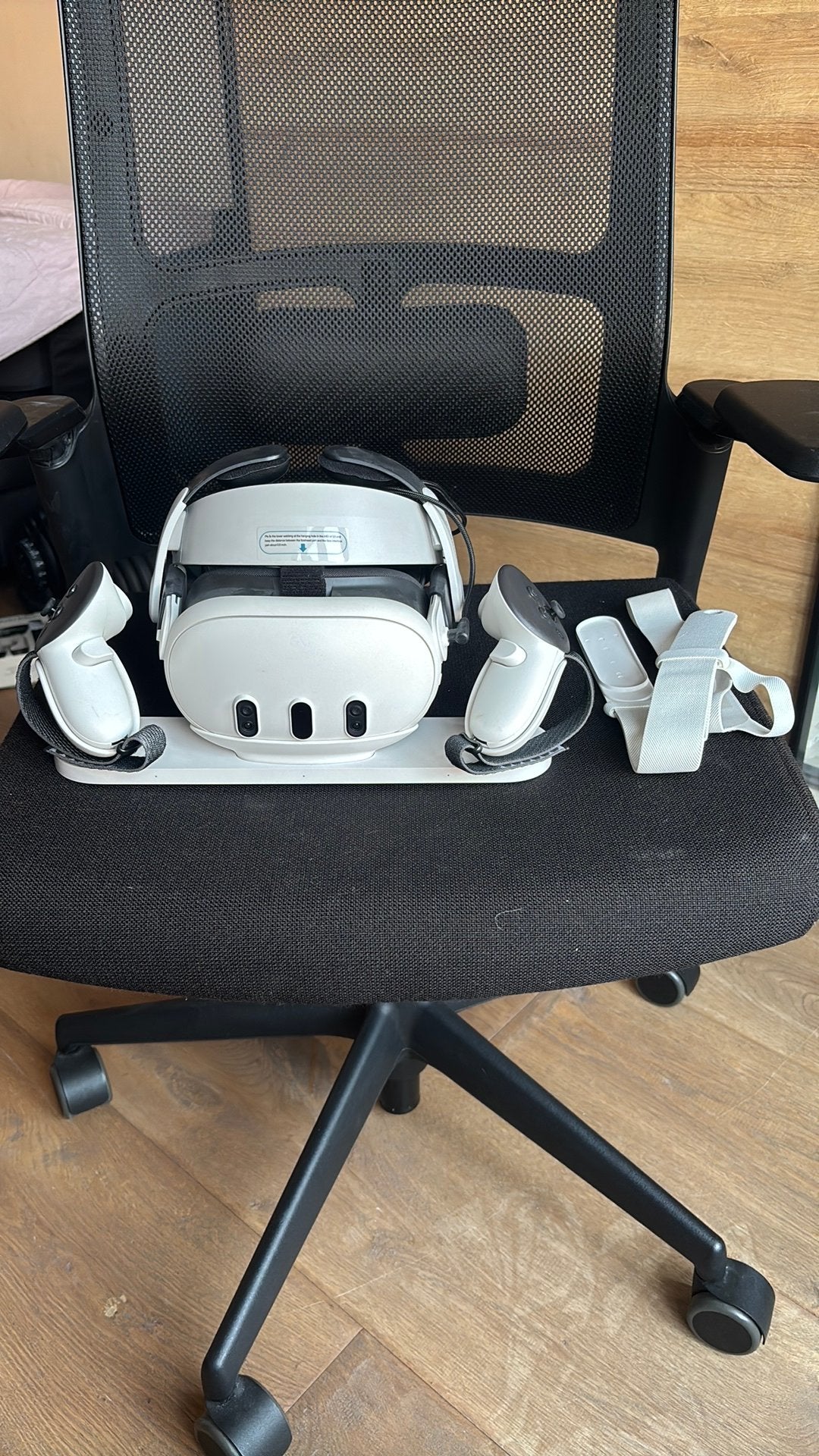 Meta Quest 3 512GB + (BoboVr Pro straps) en Charging Dock., Ophalen, Zo goed als nieuw, VR-bril, Overige platformen