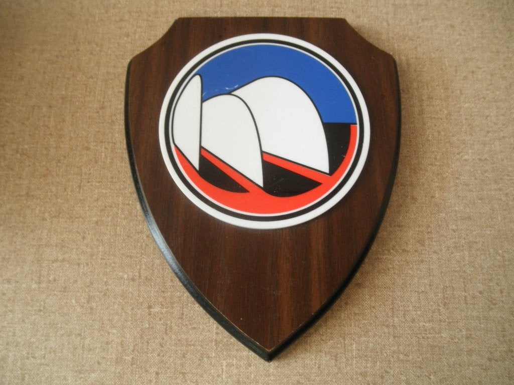 schildje Vustco, Verzamelen, Ophalen of Verzenden, Landmacht, Nederland, Embleem of Badge