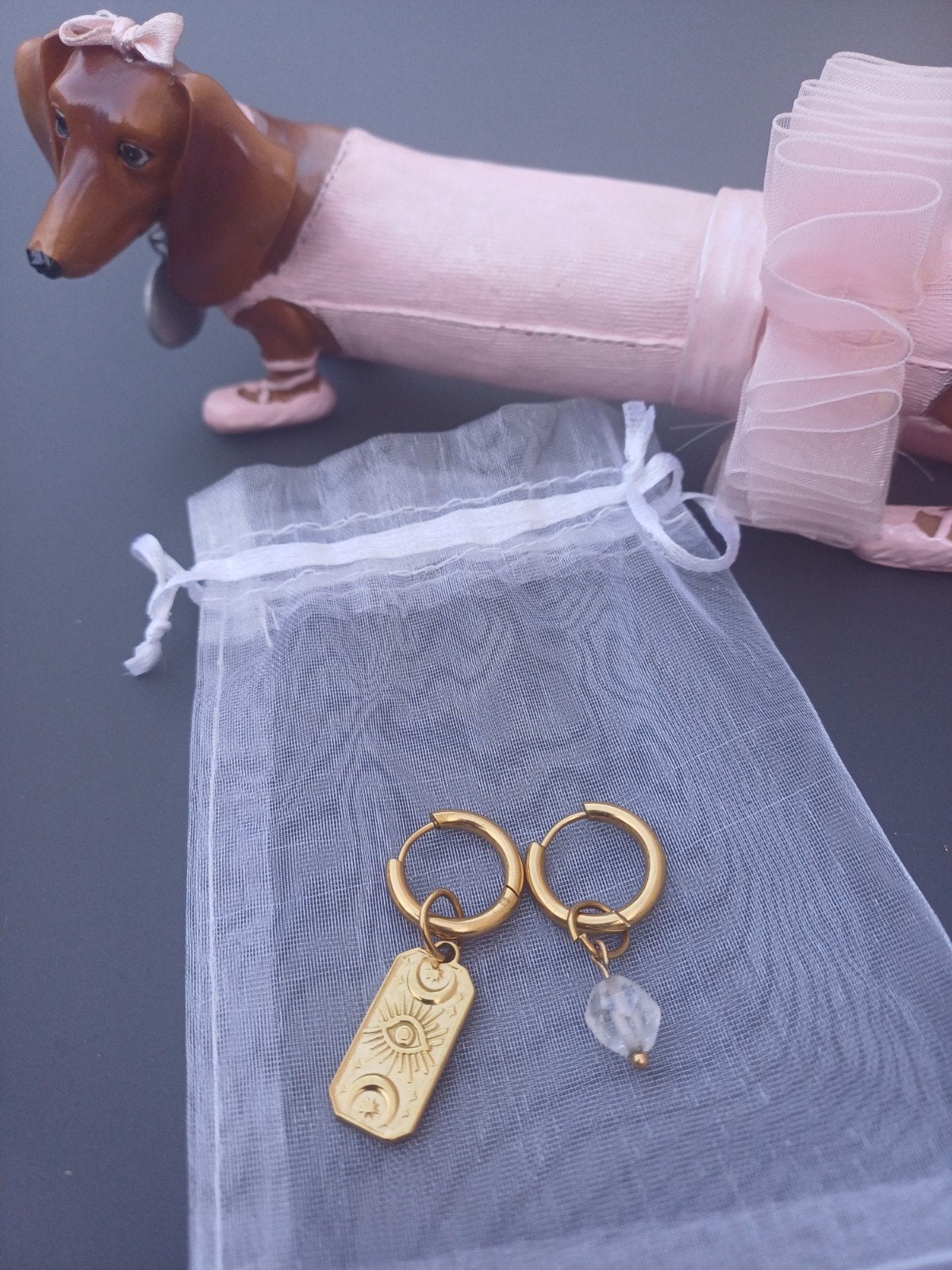 Gouden oorbellen met bedels en kristal, Met kristal, Overige materialen, Hangers, Ophalen of Verzenden