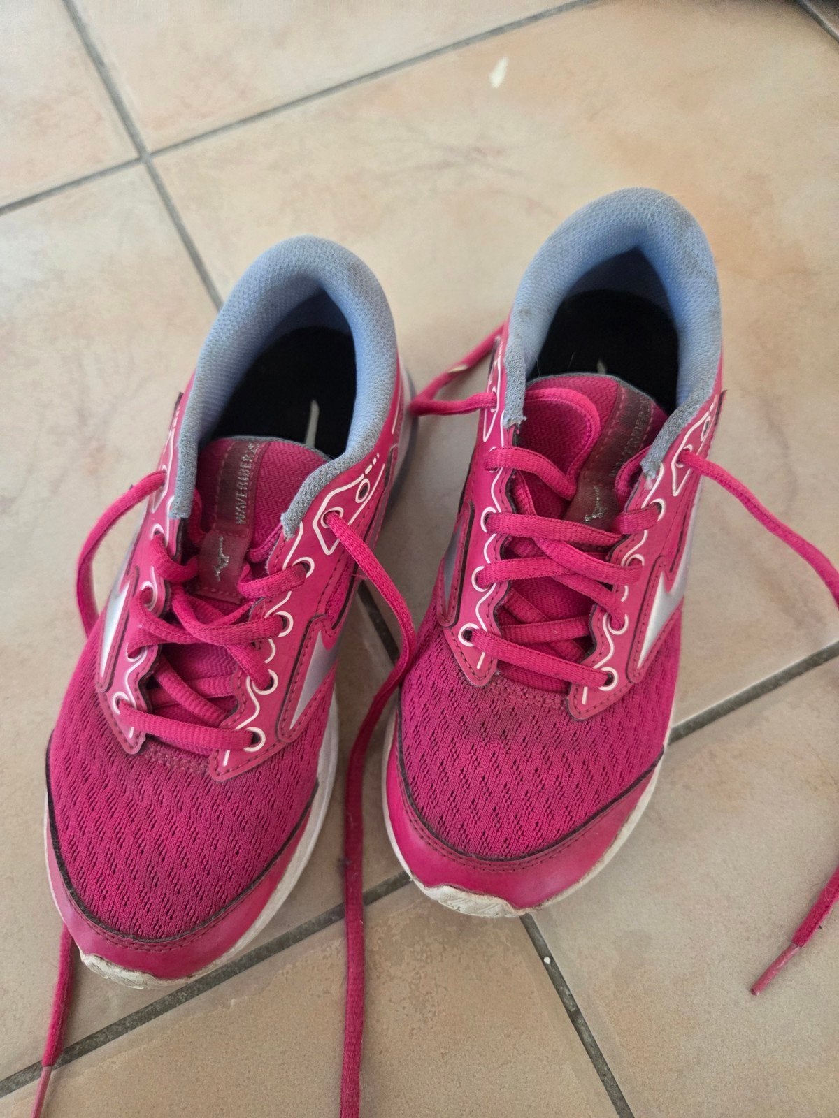 Mizuno waverider hardloopschoenen maat 32.5, Ophalen of Verzenden, Gebruikt, Overige merken