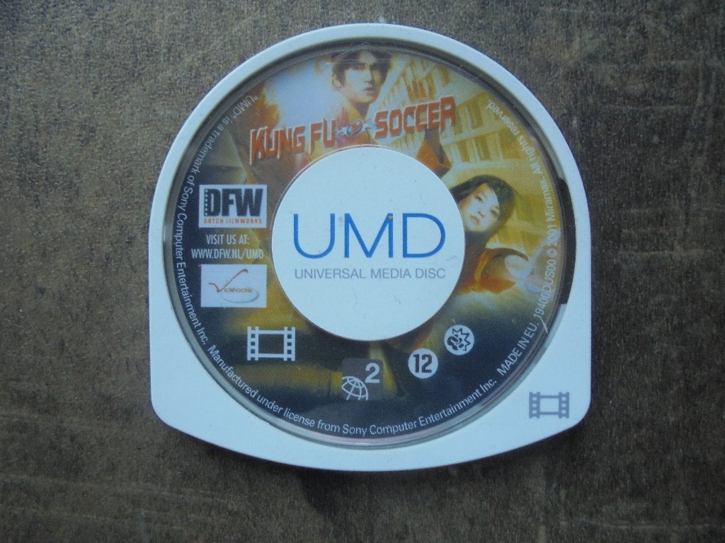 Video Kung Fu Soccer voor PSP (zie foto's), Spelcomputers en Games, Games | Sony PlayStation Portable, Gebruikt, Overige genres